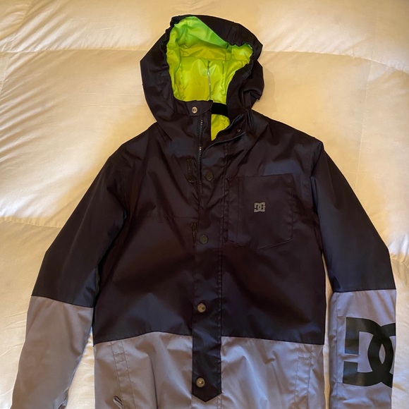 Boys DC snowboard jacket - Picture 1 of 7